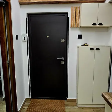 Tantra 4 Calea Victoriei Amzei * Bucureşti