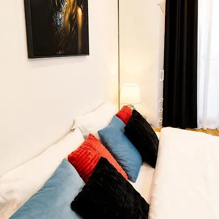 Tantra 4 Calea Victoriei Amzei Appartement *