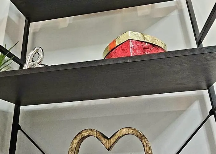 Tantra 4 Calea Victoriei Amzei * بوخارست