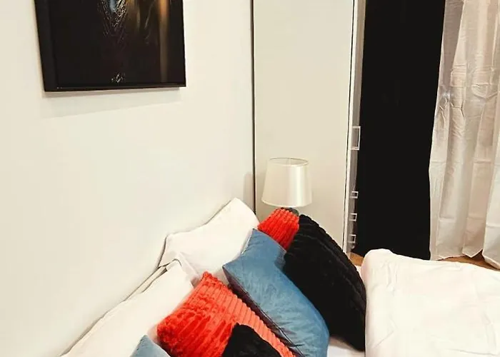 Tantra 4 Calea Victoriei Amzei Lägenhet