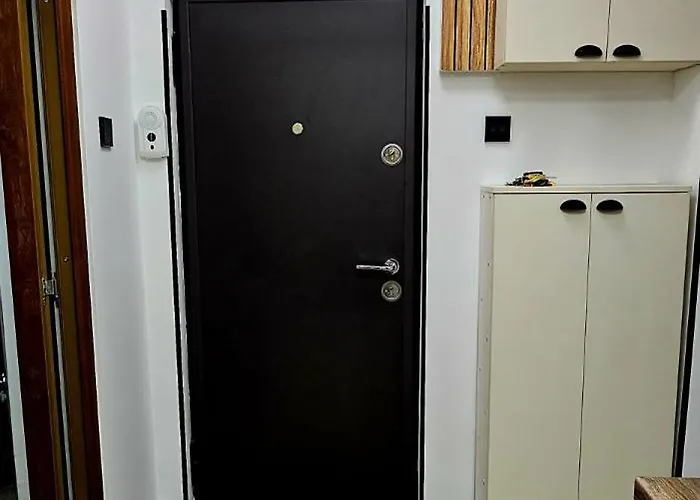 Tantra 4 Calea Victoriei Amzei * بوخارست