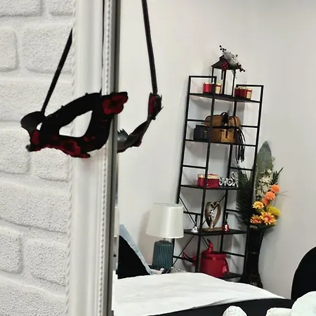 Tantra 4 Calea Victoriei Amzei 公寓